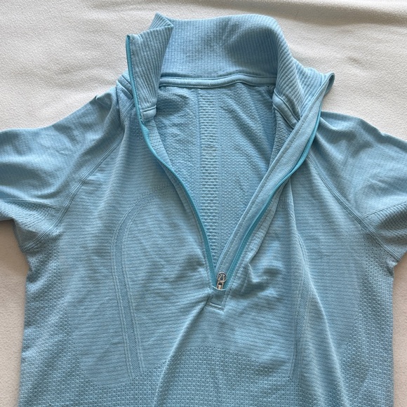 lululemon Light Blue Women's Top - Picture 3 of 9